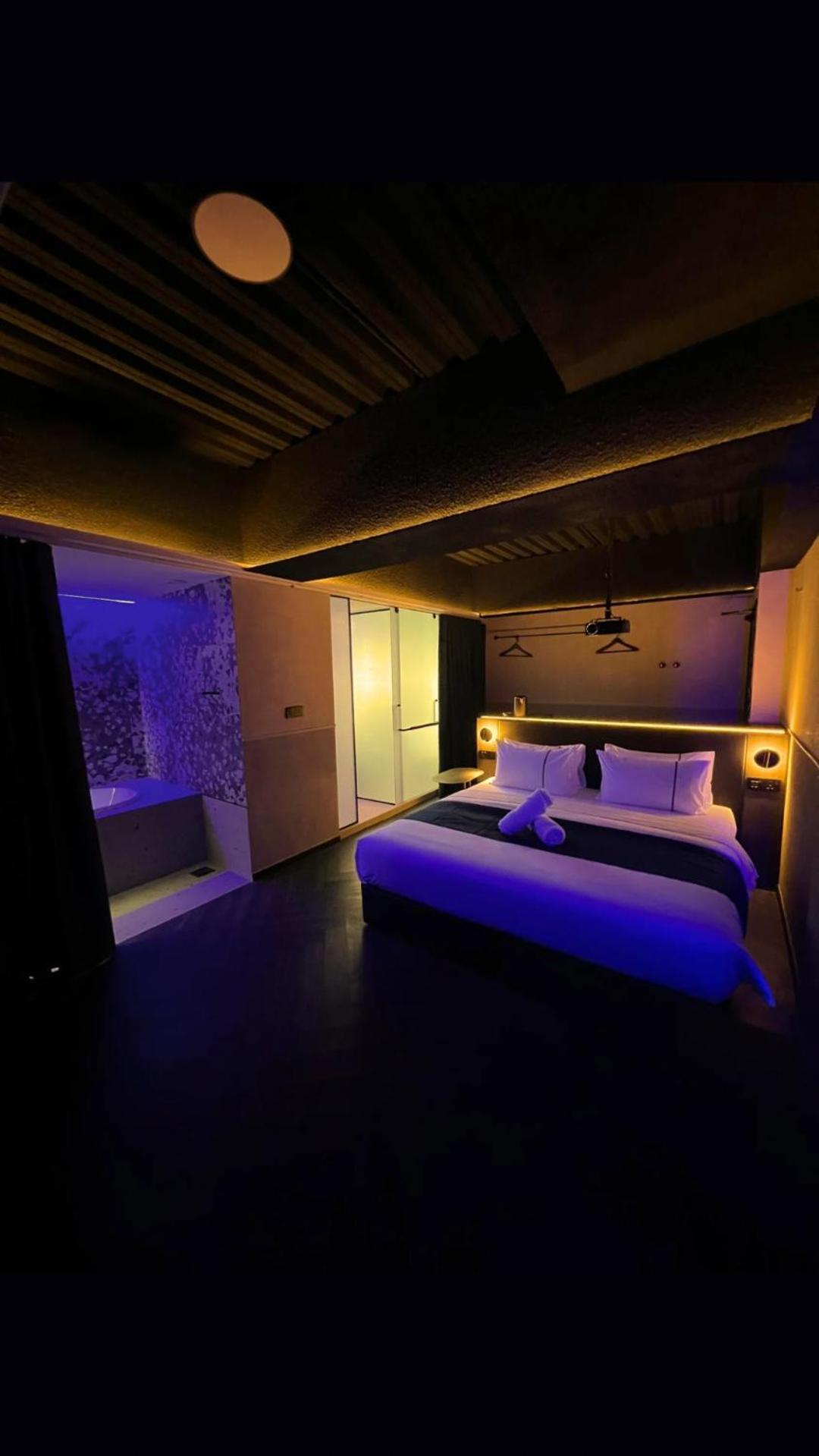 B Hotel Куала-Лумпур Экстерьер фото