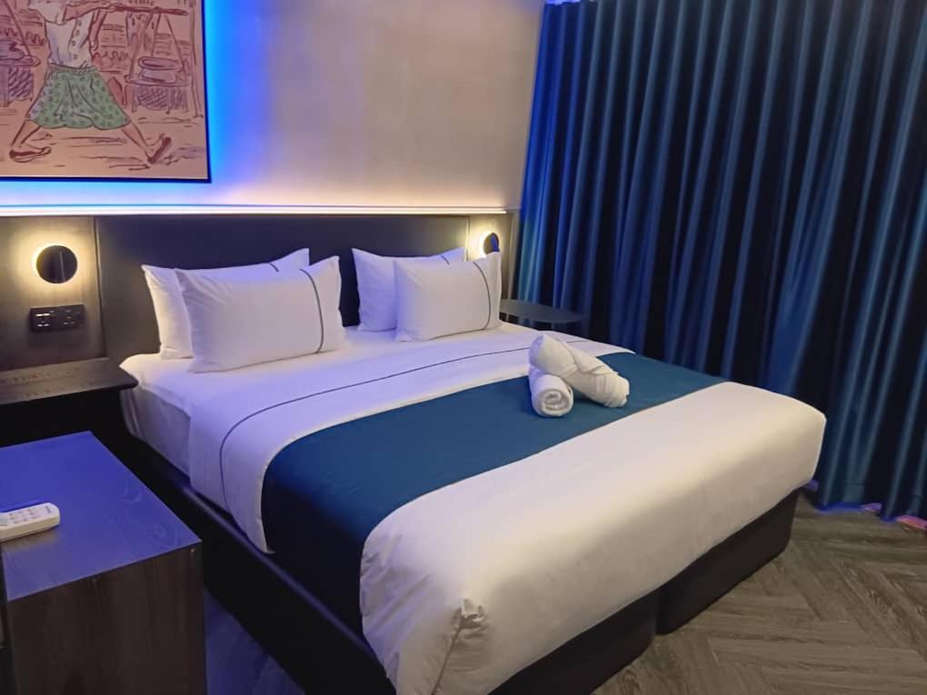 B Hotel Куала-Лумпур Экстерьер фото